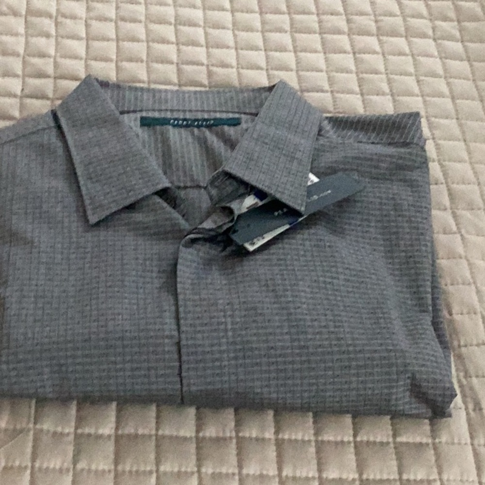 Men’s long sleeve gray shirt, size XL